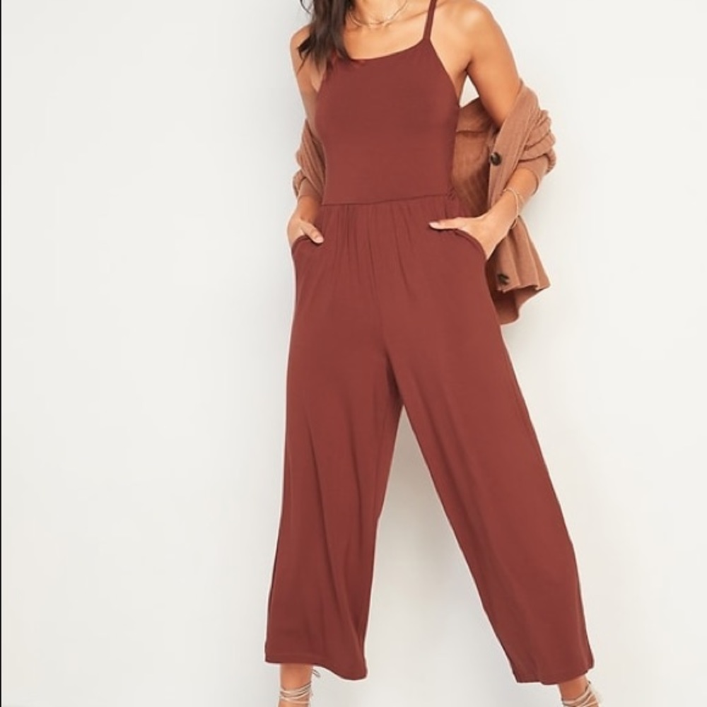 ☀️3/$20 Summer Sale☀️ Old Navy Sleeveless Jersey Knit Cami Jumpsuit